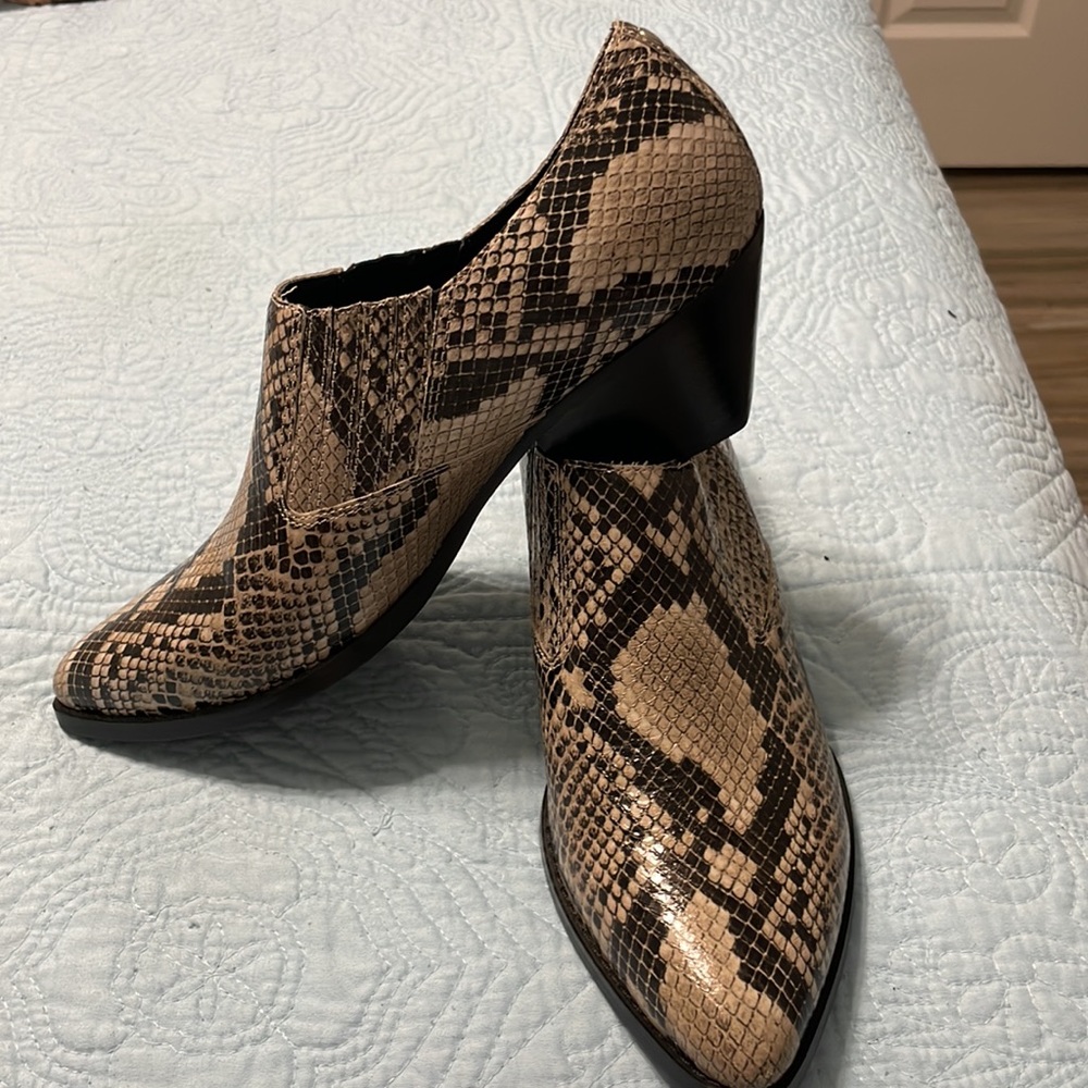 MARC FISHER BOOTIES